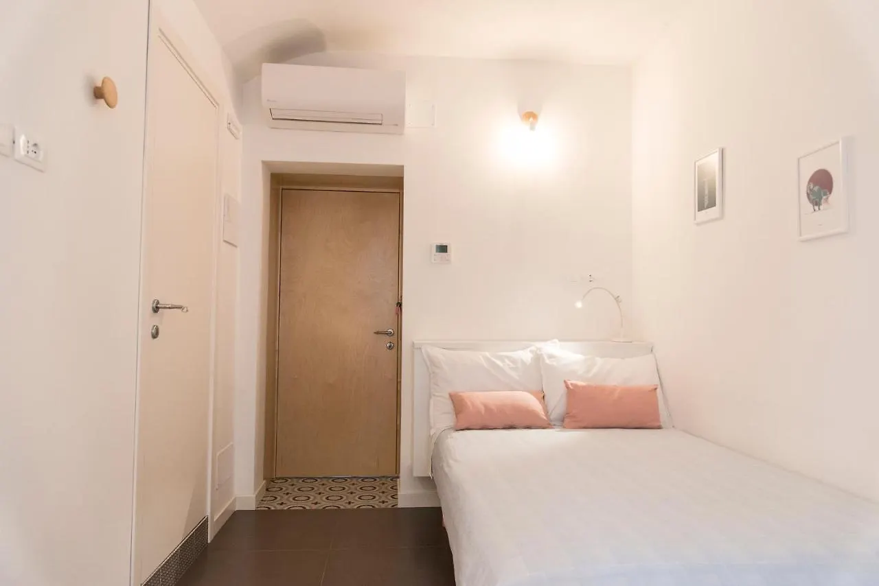 Guest house Hinc Domus - Venezia Historical City Center Italy