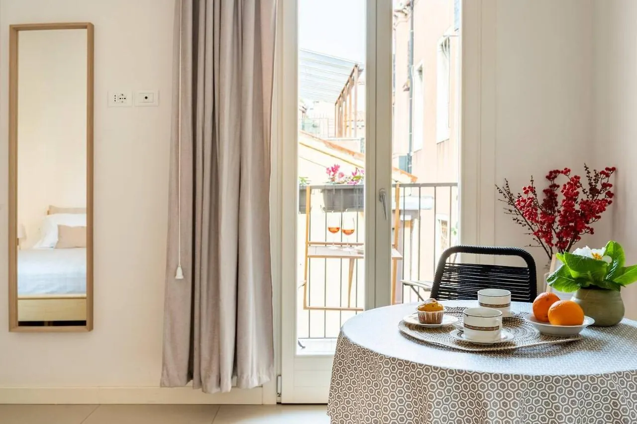 Guest house Hinc Domus - Venezia Historical City Center